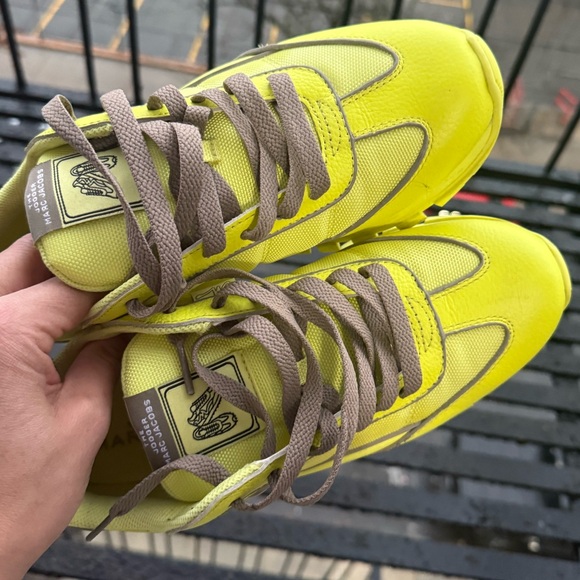 Marc Jacobs Women's Neon Yellow Sneakers - Picture 7 of 11